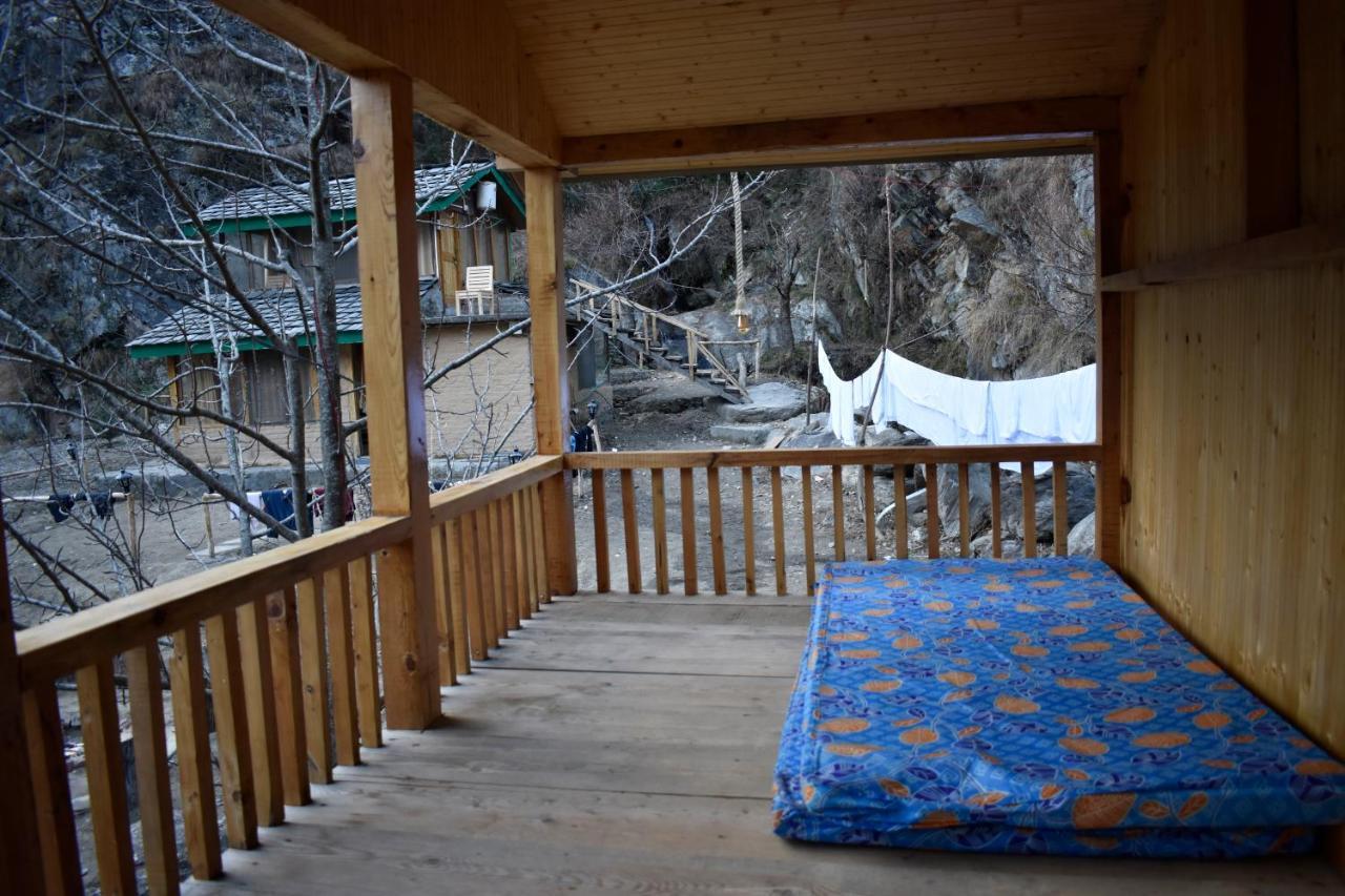 Vila Moksha - By The River Jibhi Exteriér fotografie