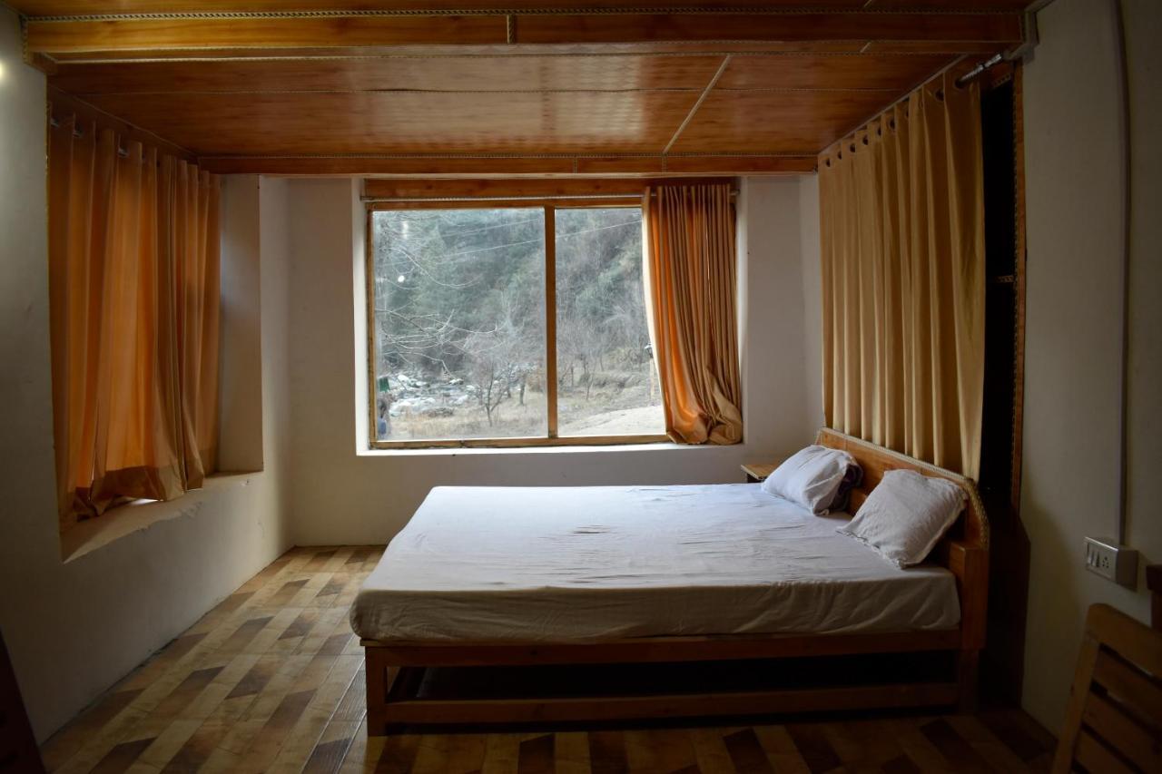 Vila Moksha - By The River Jibhi Exteriér fotografie